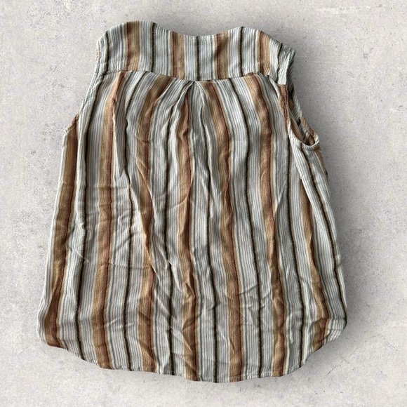 Kut from the Kloth wrap-front sleeveless striped multicolor blouse Medium - Picture 2 of 11